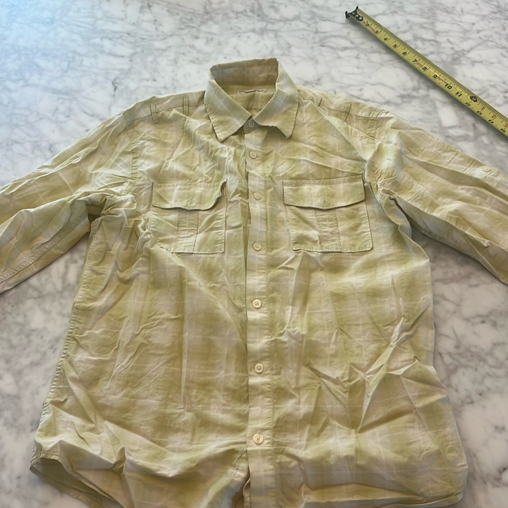 Banana Republic medium neck size 15– 15 1/2 Safari style button down casual